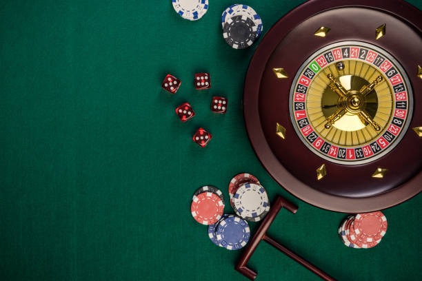 royal707 mobile app interface showing live-dealer tables and sportsbook menu